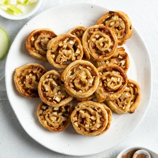 Cinnamon Apple Pinwheels