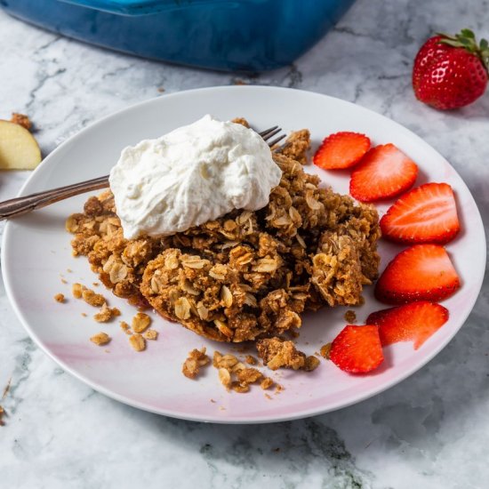 Apple and Strawberry Crumble