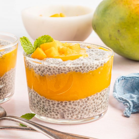 Vanilla Mango Chia Pudding