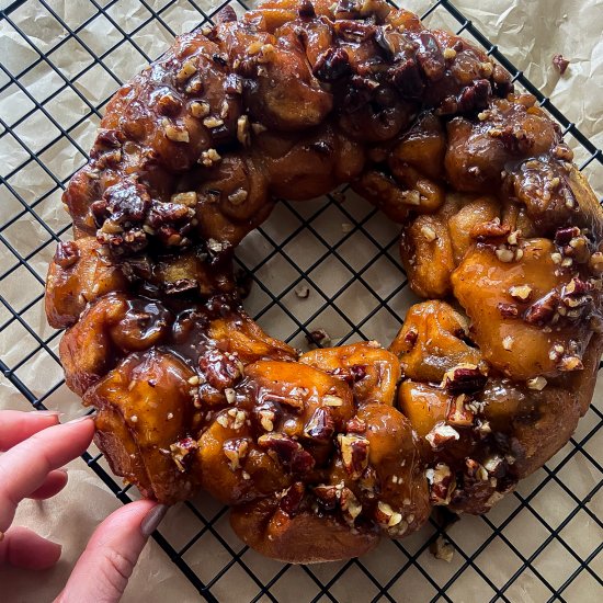 Easy Nutella Stuffed Monkey Bread