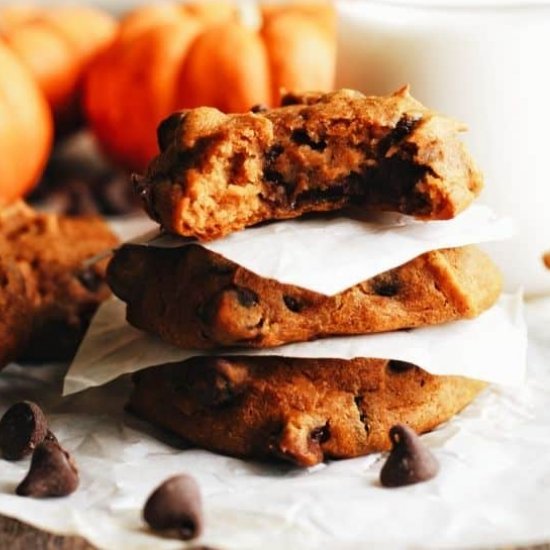 PUMPKIN CHOCOLATE CHIP COOKIES