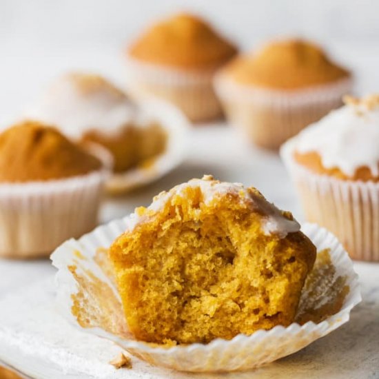 Pumpkin Muffins with Vanilla Glaze