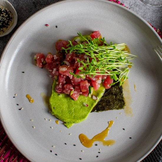 Tuna Crudo, Avocado Puree & Radish