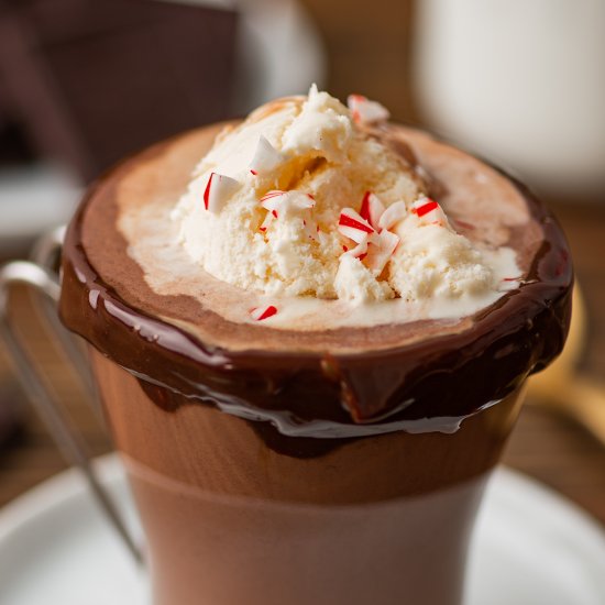 Dreamy Hot Chocolate Float