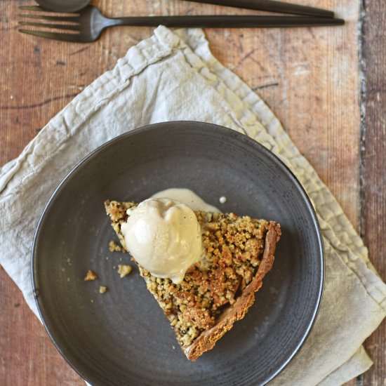 apple crumble tart, malt ice cream