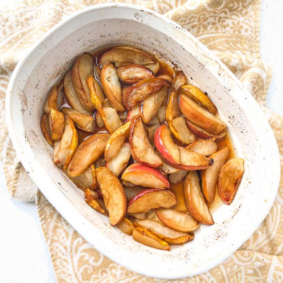 Baked Pears and Apples Dessert