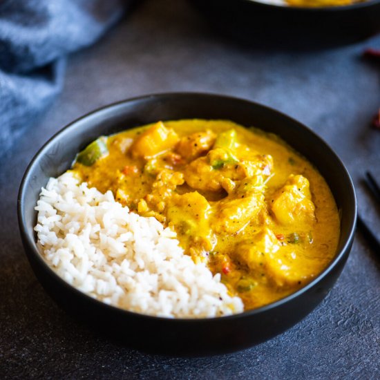 Easy Yellow Fish Curry