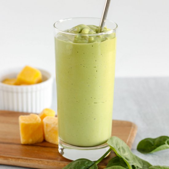 Creamy Mango Spinach Smoothie