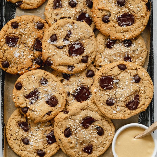 Vegan Tahini Chocolate Chip Cookies