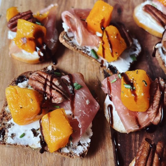 Butternut Squash Goat Cheese Crisps