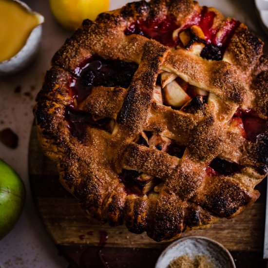 Apple and Blackberry Pie