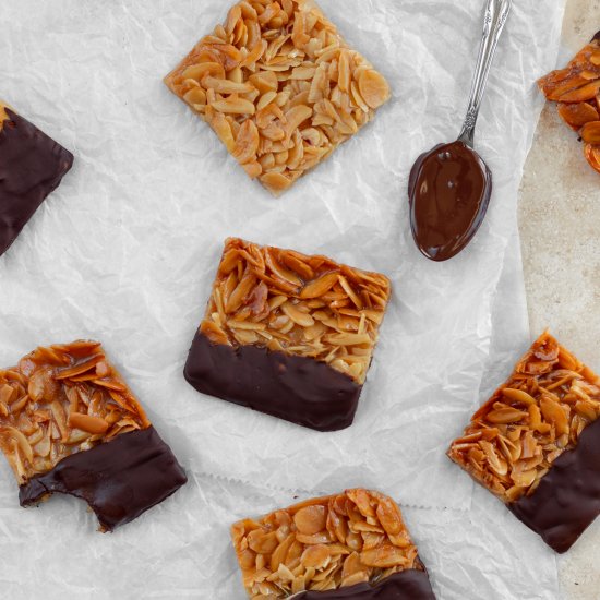 Easy Chocolate Florentine Cookies