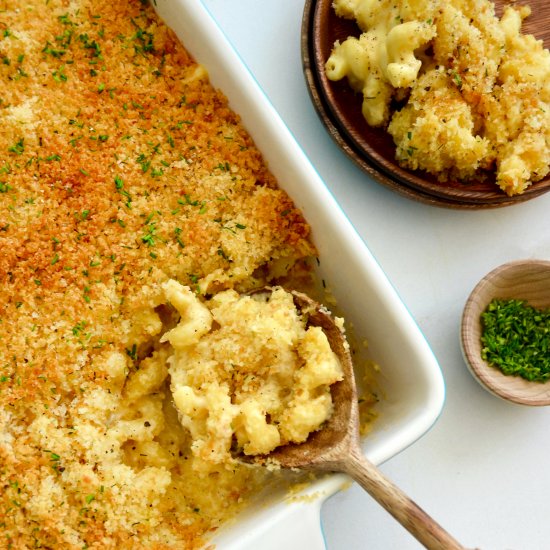 Roasted Garlic Mac and Cheese