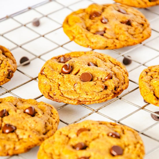 Easy Vegan Chocolate Chip Cookies