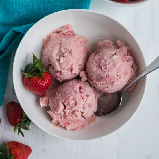 No Churn Keto Strawberry Ice Cream