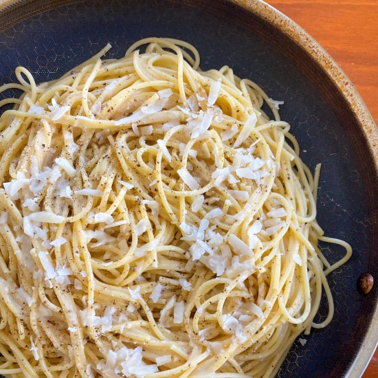 Authentic Spaghetti Cacio e Pepe