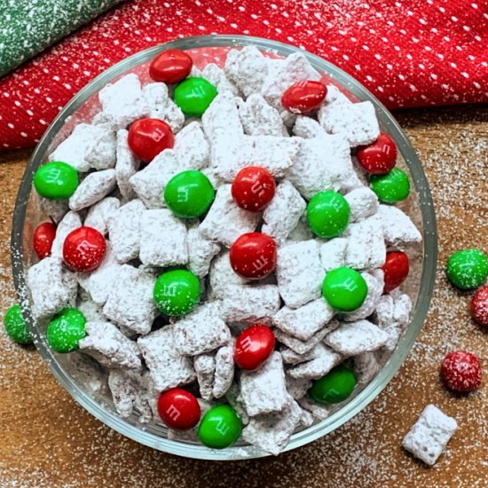 Christmas Muddy Buddies