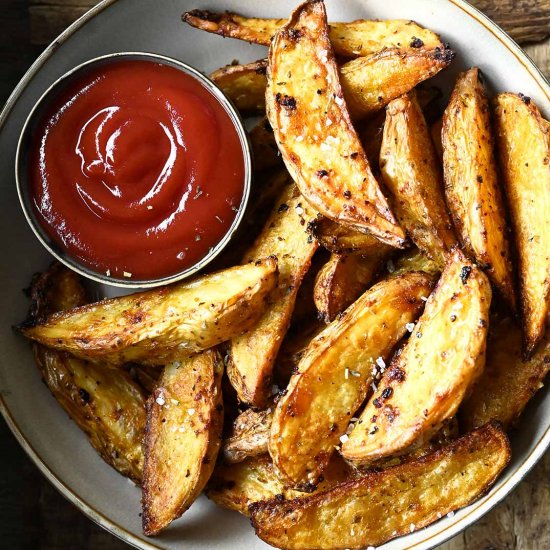 Crispy Baked Potato Wedges