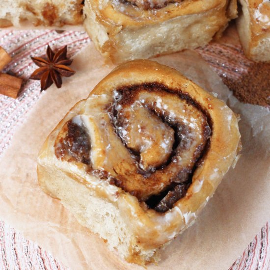 Gingerbread Cinnamon Buns