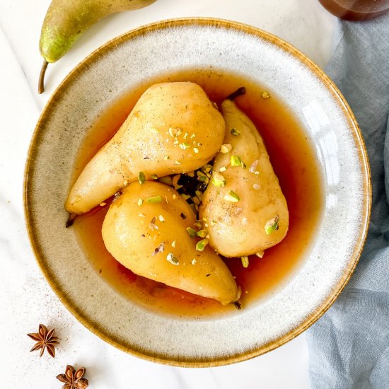 Spiced poached pears (without wine)