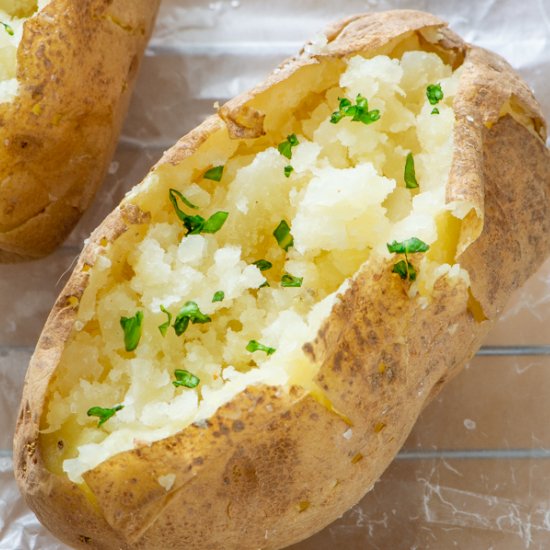 Microwaved Baked Potatoes