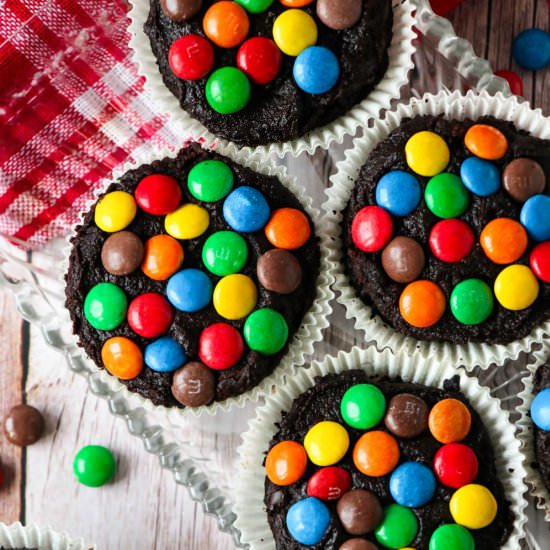 M&M CUPCAKES