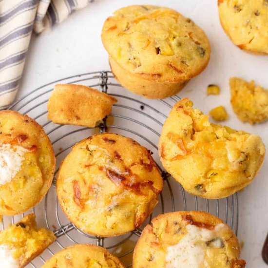 Fluffy Cornbread Muffins