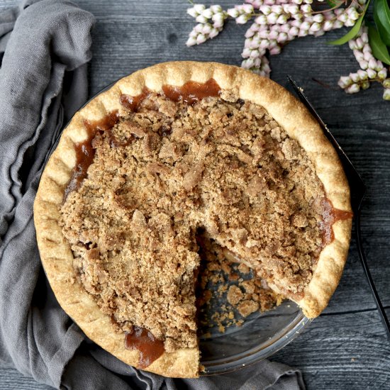 Apple Crumble Pie