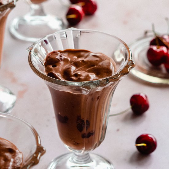 3 Ingredient Vegan Chocolate Mousse