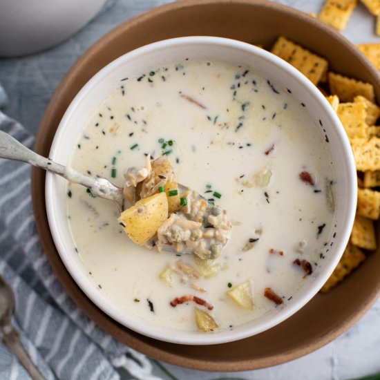 Instant Pot Clam Chowder