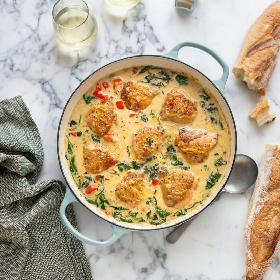 Creamy chicken with red pepper