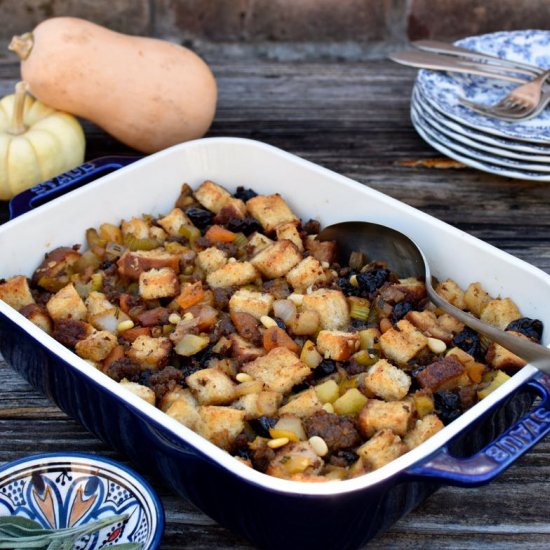 Fruit and pinenut stuffing