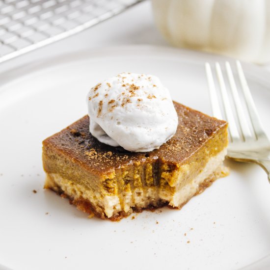 Healthy Pumpkin Pie Bars