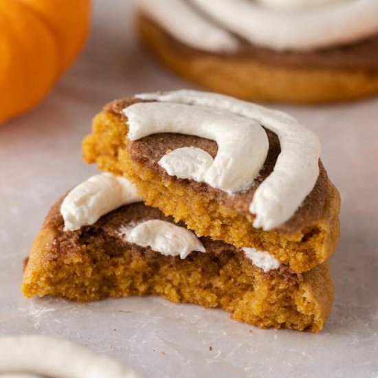 Crumbl pumpkin roll cookie