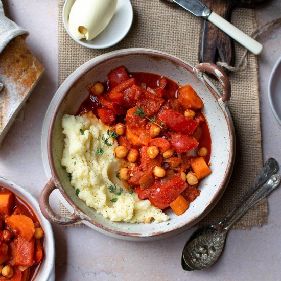 Easy Vegan Goulash