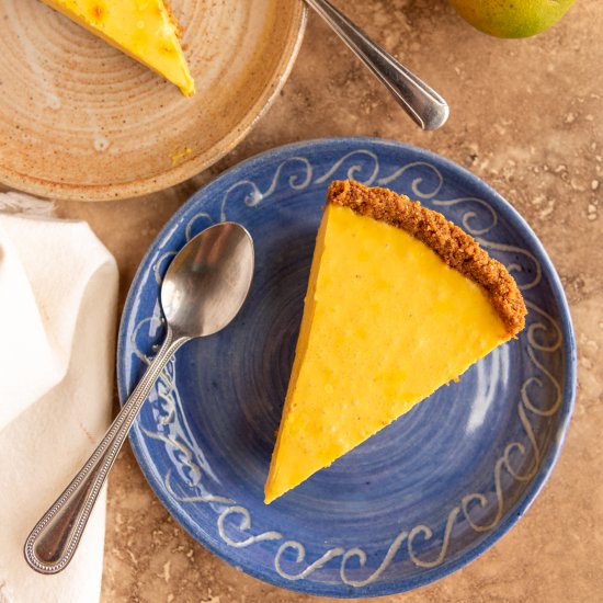 No-Bake Mango Pie w/ Biscoff Crust