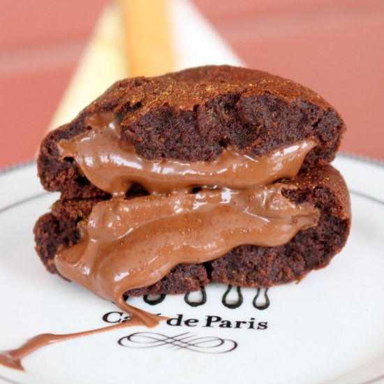 Molten Lava Nutella Cookies