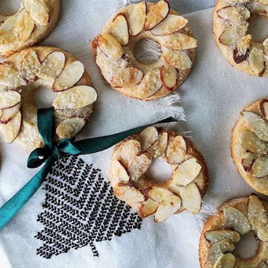 Almond Wreath Cookies