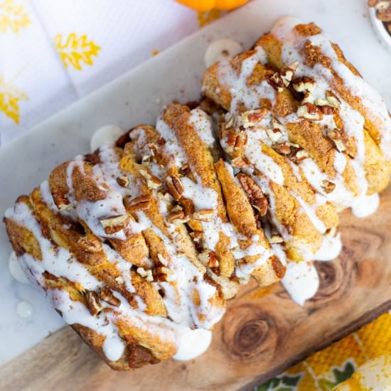 Festive Pumpkin Pull Apart Bread