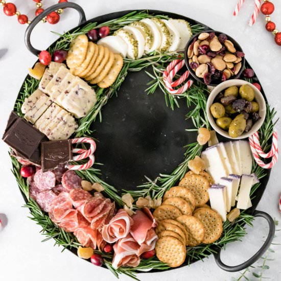 Christmas Charcuterie Wreath