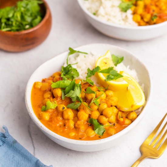 30 Minute Vegan Chickpea Curry