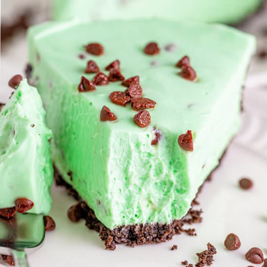 Mint Chocolate Chip Cheesecake