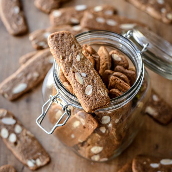 Thin Spiced Almond Cookies