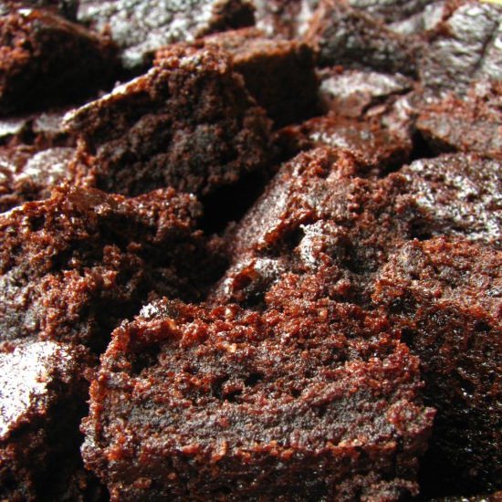 Easy Fudgy Chocolate Brownies