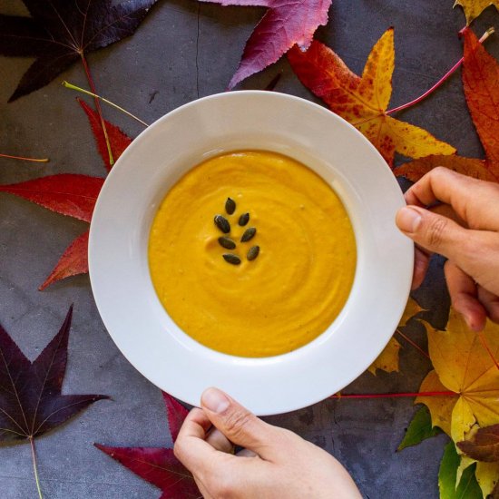 Pumpkin tahini soup