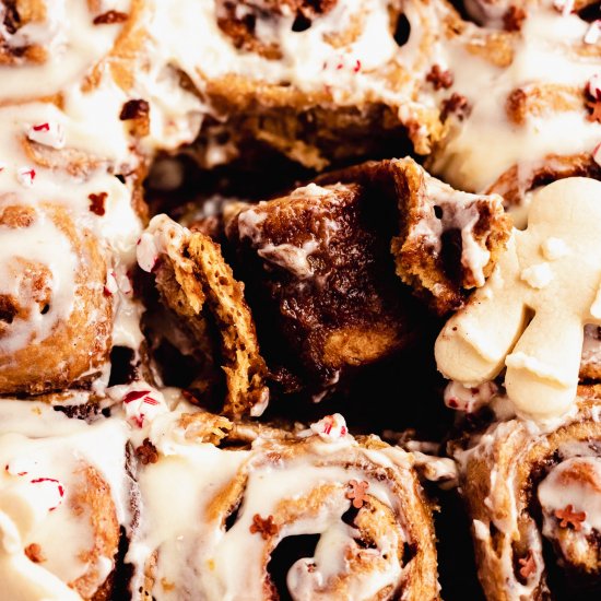 Gingerbread Cinnamon Rolls