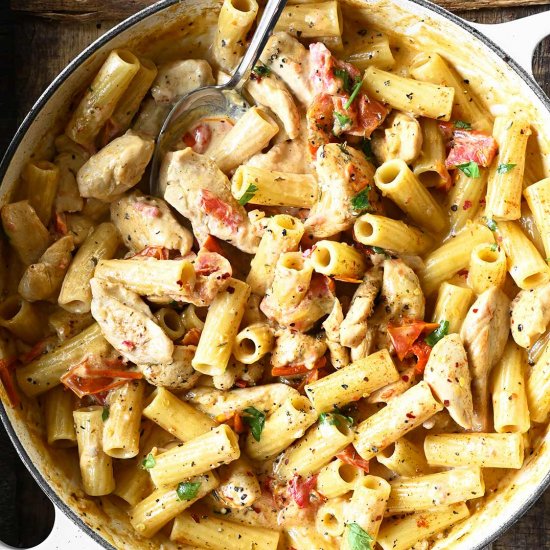 Sun-Dried Tomato Chicken Pasta