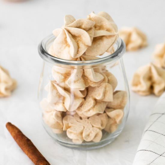 Cinnamon Meringue Cookies