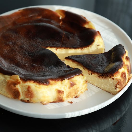 Creamy Basque Burnt Cheesecake