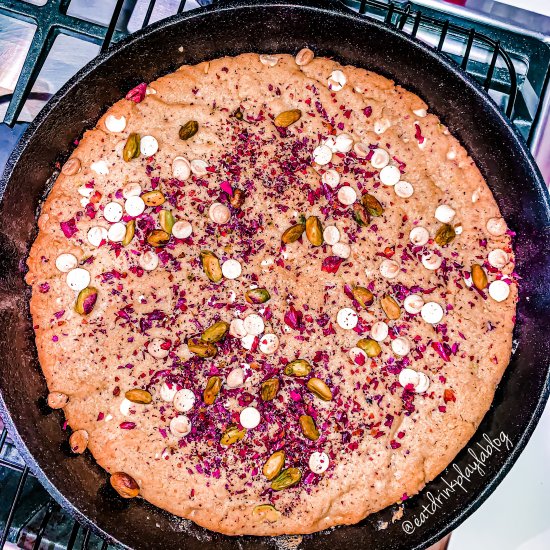 TAHINI & WHITE CHOCOLATE COOKIE